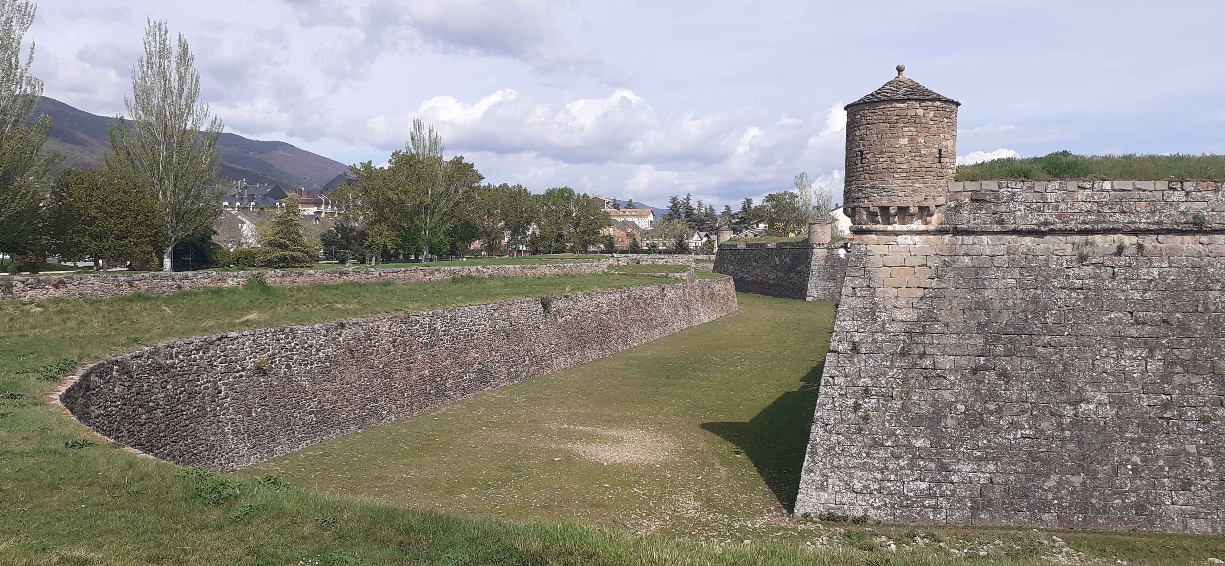 Photos de Jaca Fortification En Aragon