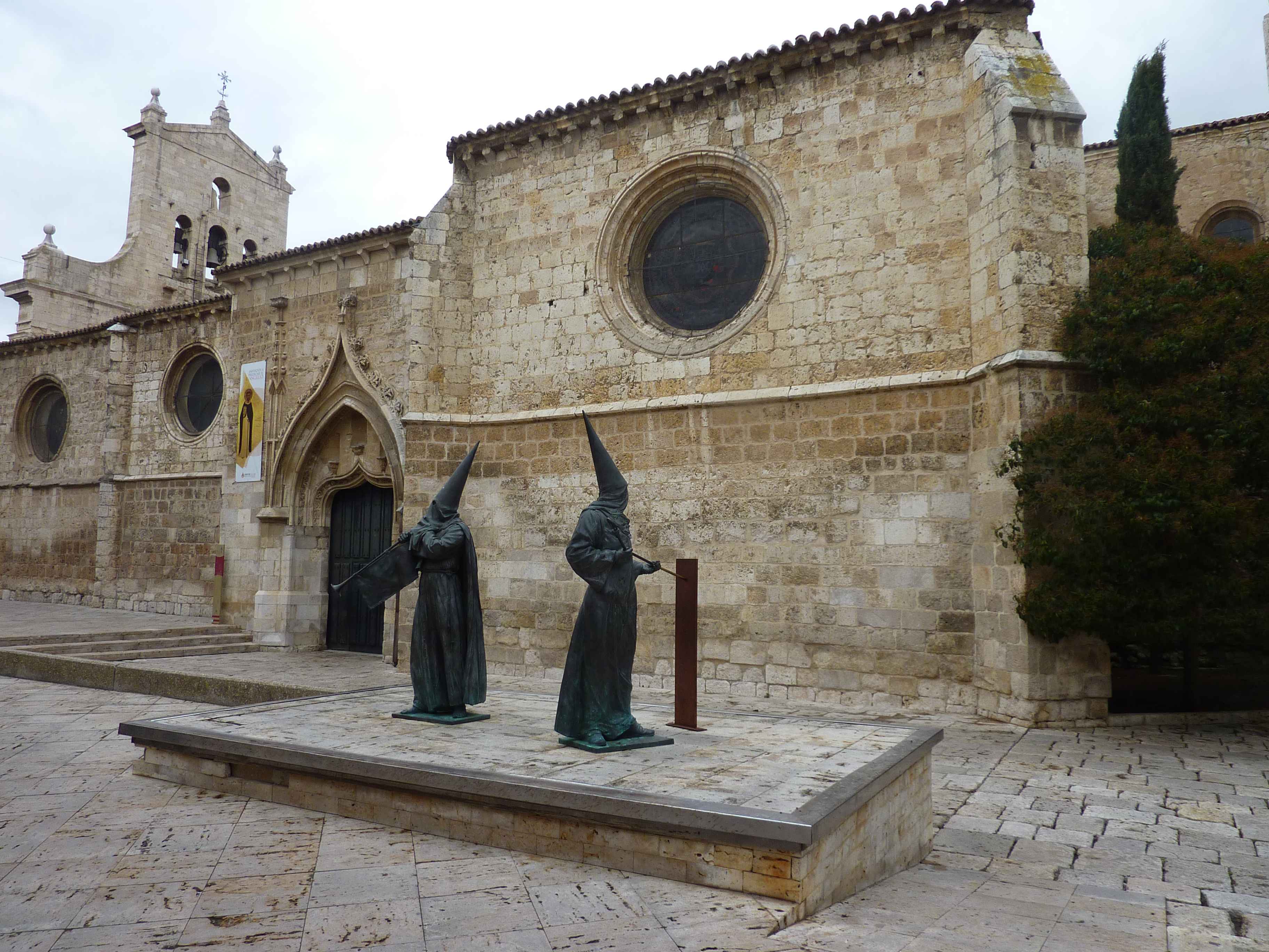 Photos de Statut Religieux Devant La Place San Pablo De Palencia
