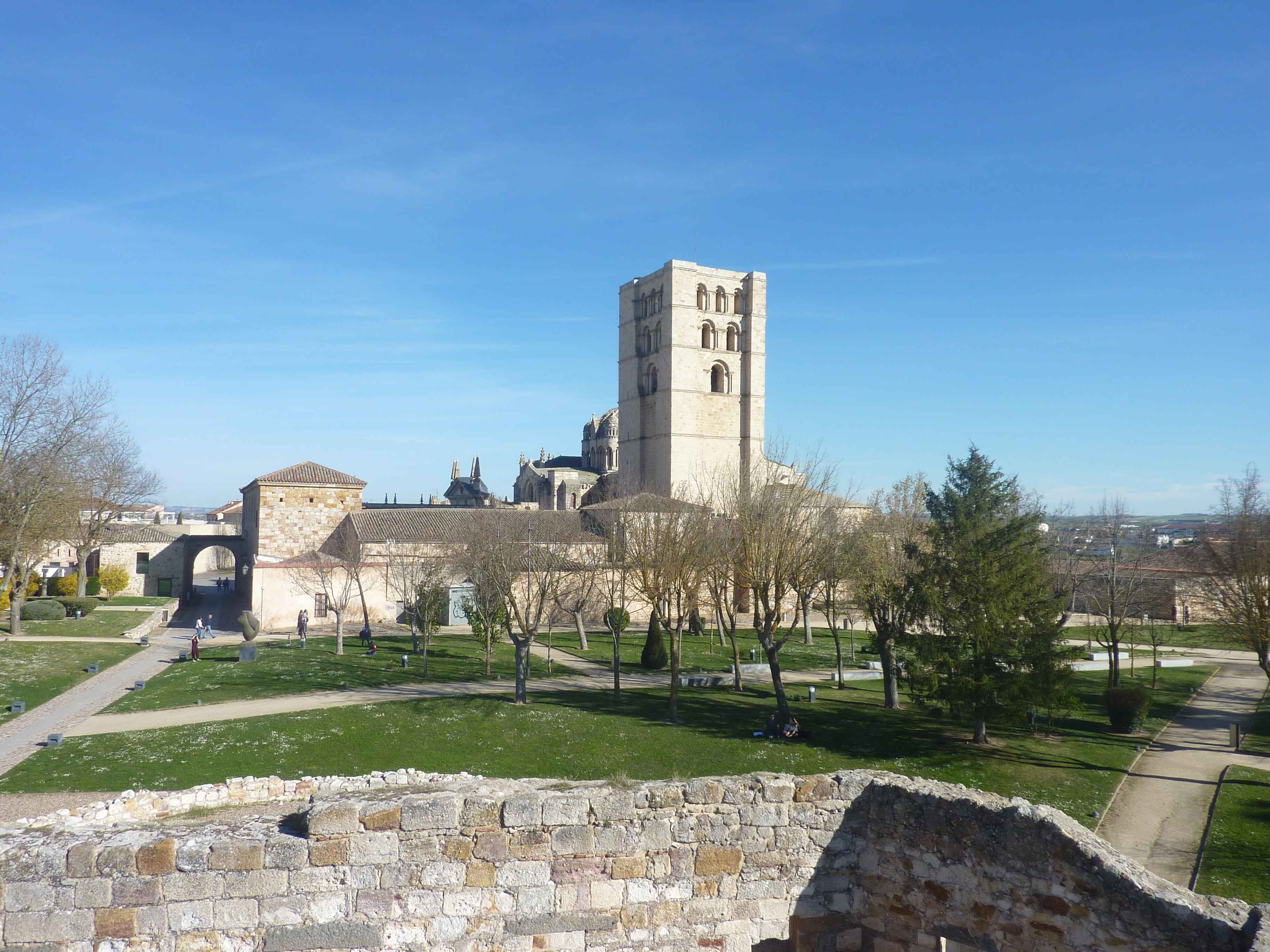 Photos de La Cathedrale De Zamora Depuis Le Castillo